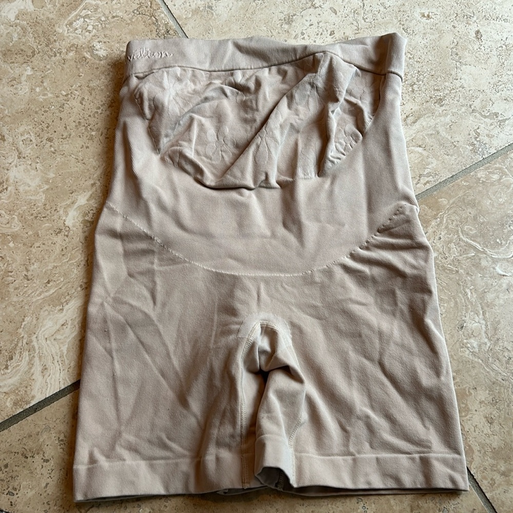 Listing is for TWO Maternity shape wear bottoms size medium